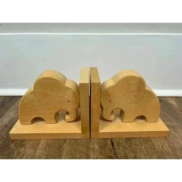 Montet Bois Switzerland Wooden Carved Elephant Bookends Brown Set of 2 - Picture 1 of 10
